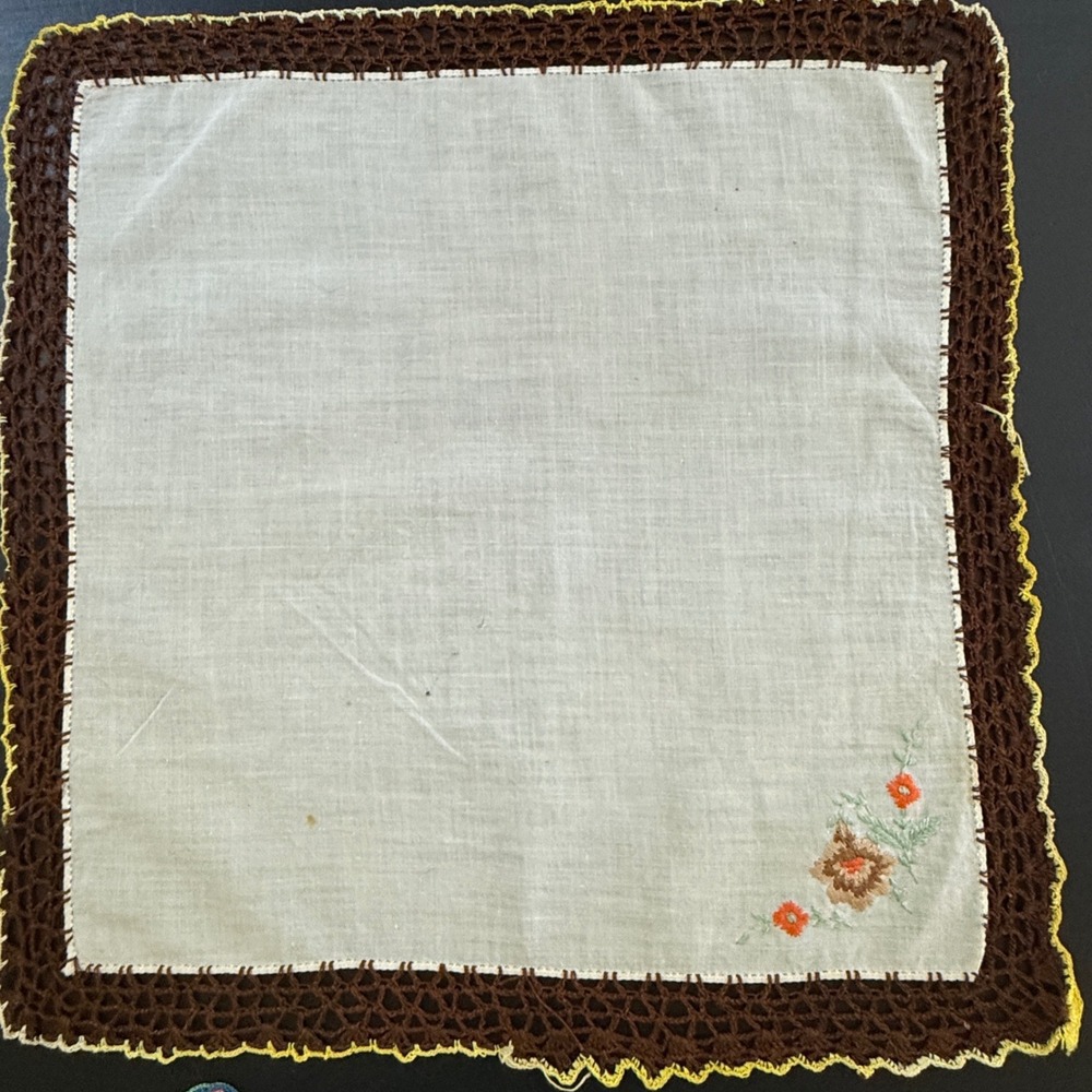 Vintage Handkerchief Lot 3 Embroidered Crochet Lace Floral White Brown Multi - Picture 4 of 11